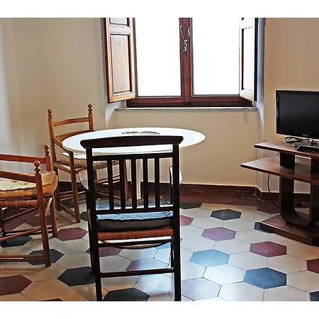 Oda ve Kahvaltı Borgo Largo 51